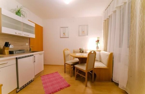 Bairisch Koelldorf House | Casa Ananda Wellnesshaus mit Pool, Sauna, Fitnessraum, Massage, Kosmetik