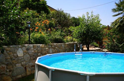 Strettoia House | Casa Anna a Pietrasanta in Toscana con piscina
