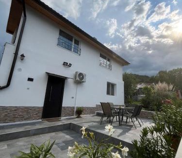 Orsova Apartment | Casa Anna&Criss
