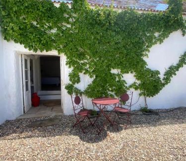 Cabeco de Vide House | Casa antigo Ferro Crucieira
