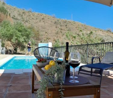 Arenas Villa | Casa Antonia - Villa entière avec piscine - Vue mer et montagne - Algarrobo - Costa del Sol