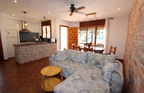 Riumar House | CASA ANTONIO,Ideal house for your holidays near the sea, free wifi, air conditioning optinal, private pool, pets allowed, dog’s beach.