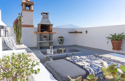 Cutar House | Casa Asilah, a serene 6-bed haven nestled in the picturesque village of Cútar,
