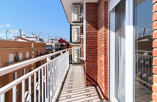 Patraix Apartment | Casa Atlas Bright Apartment with Terrace - only monthly rentals