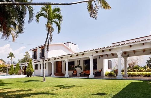 Jiutepec House | Casa Avila