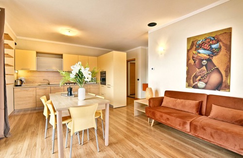 Oldesio Apartment | Casa Azzurro Lago by Theater Home - with marvellous lake view