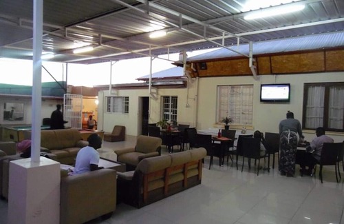 Windhoek West House | casa bem vindo Windhoek (8)