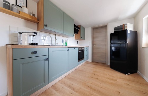 Pirna Apartment | CASA BENJI 2 - spacious apartment - country house style - families - garden - parking lot
