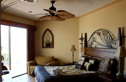 Brisas del Golfo Condo | Casa Blanca 2BR CB 105-v by Casago