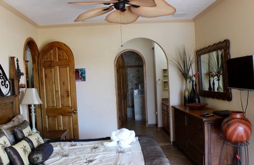 Brisas del Golfo Condo | Casa Blanca 2BR CB 105-v by Casago