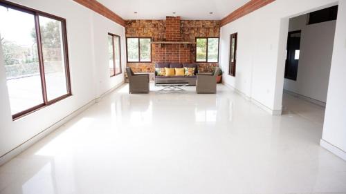 Chimaltenango House | Casa Blanca Chimaltenango