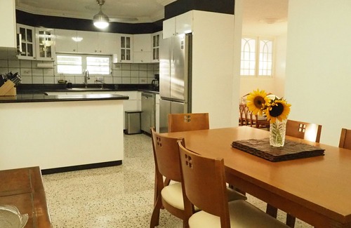 Quebrada Fajardo House | Casa Blanca