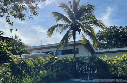 Mercedes House | Casa Blanca represents purity. It is a place of rest and simplicity. n
