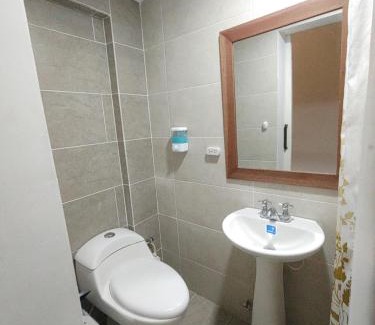 San Antonio House | Casa Blanca San Antonio Hostal Boutique