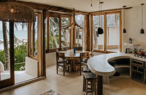 Zona Hotelera House | Casa Bonita – Simple Luxury Steps from the Sea on Tulum’s Best Beach