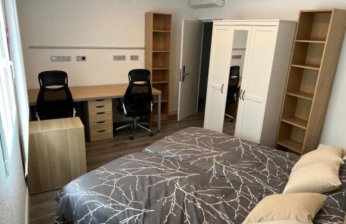Pozuelo de Alarcon House | Casa Boutique en Pozuelo con 7 habitaciones y 4 baños compartidos