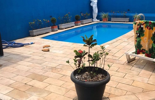 Jardim Centenario House | Casa C/piscina - 2 Quadras da Praia Guarujá - Enseada