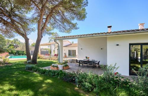 Olivella Bed & Breakfast | Casa Brisa Boutique Guest House - Gay Men Only