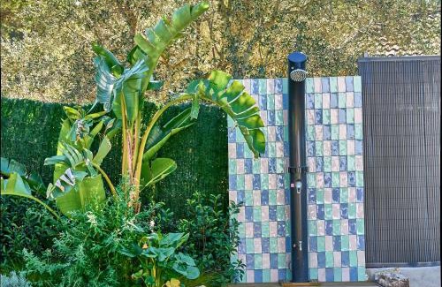 Olivella Bed & Breakfast | Casa Brisa Boutique Guest House - Gay Men Only