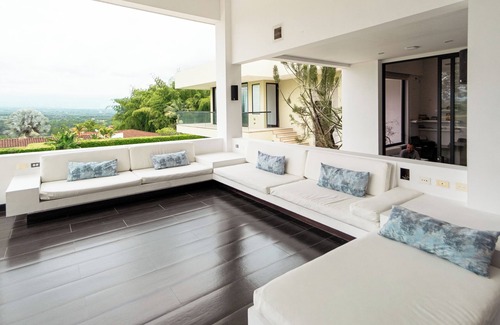 Pueblo Tapao Villa | Casa Campestre Luxury Piscina Jacuzzi Privado BBQ
