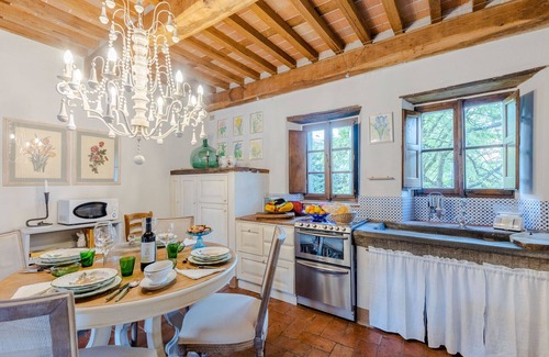 Piano di Coreglia Apartment | Casa Cassettari, a Villa Apartment with Garden