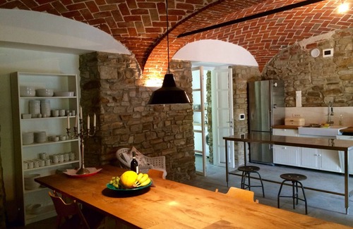 Castelletto d'Erro House | Casa Cavesi, architect country house in Piedmont