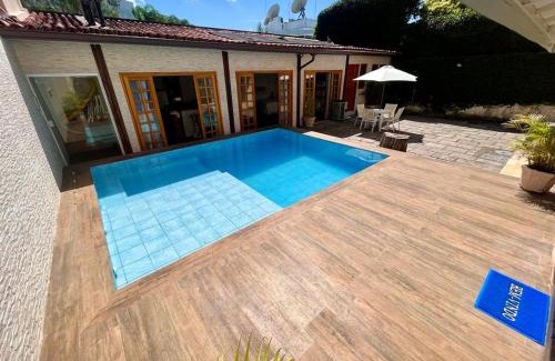 Barra da Tijuca House | Casa Chalé na Barra da Tijuca Com Piscina Próximo a Praia
