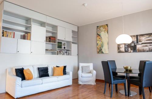 Como Apartment | CASA CHANTILLY - by Relais di Giada