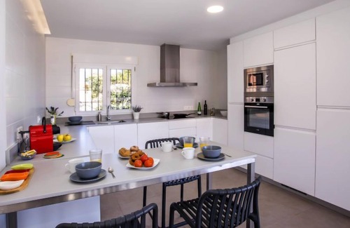 Almadrava Beach House | Casa Chill by Interhome