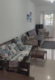 Guaratuba House | Casa com piscina duas quadras da praia