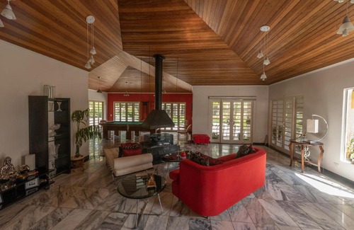 Curitiba House | Casa com WiFi e lazer em Campina Grande do Sul