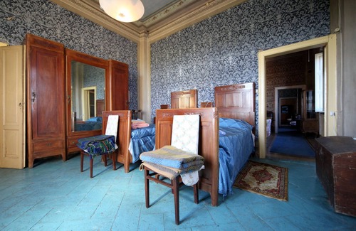 Gropello Cairoli Apartment | Casa Comelli 1885, rent a blue room