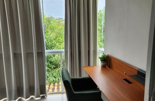 Rio das Ostras House | Casa confortável pertinho da praia com garagem e quintal