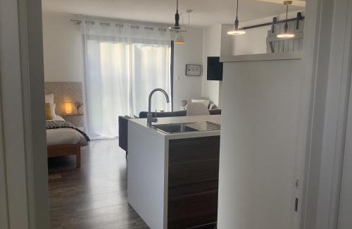 Lesneven Apartment | Casa Cosy
