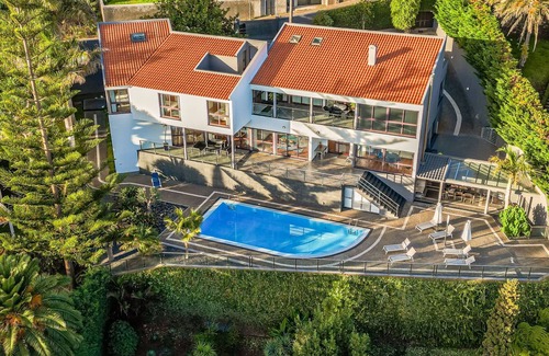 Sao Goncalo Villa | Casa Crerital - By Wehost