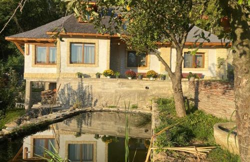 Teisani House | Casa cu șindrilă