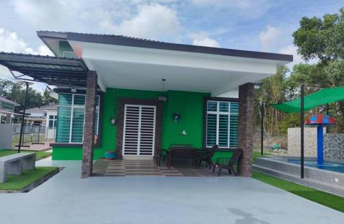 Durian Tunggal Villa | Casa D'Villa Homestay Private Pool Melaka