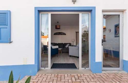 Nadadouro House | Casa da Annelies. Accessible holiday home