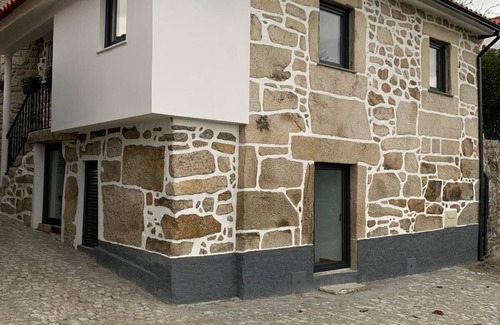 Vila Ruiva Cottage | Casa da Fonte, Mangualde, a perfect refuge for those seeking peace and nature.