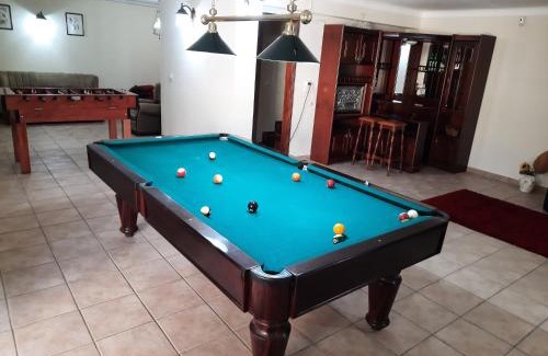 Vila Nogueira de Azeitao House | Casa da Vinha Azeitão