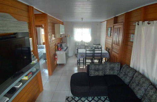 Penha House | Casa da Vovó éte, enjoy your vacation, on the beaches or at Beto Carrero Park.