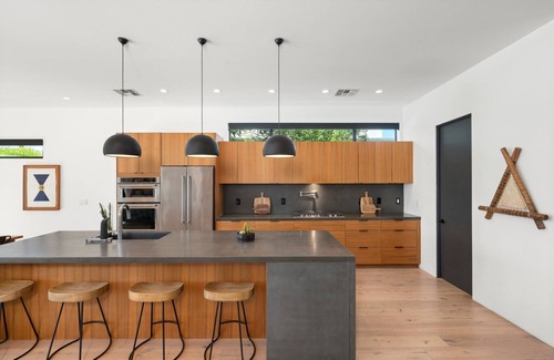 Coronado House | Casa Danesa | Pool | Fire Pit | Putt-Putt | Luxe & Modern