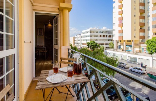Sao Pedro Apartment | Casa das Lontras by LovelyStay