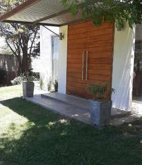 Real de San Carlos Cabin | Casa de artista