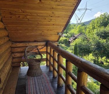 Vadurele Cabin | Casa De Bușteni