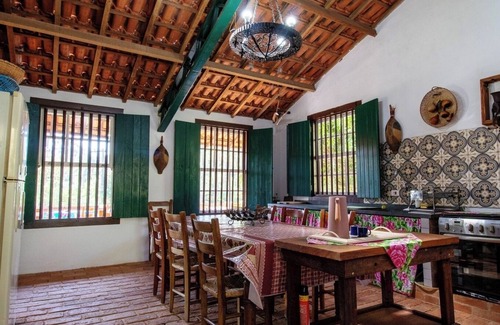 Santana de Parnaiba House | Casa de campo c lazer, bem equipada, pet friendly