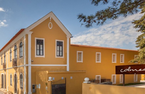 Mira House | Casa De Campo Colmeal