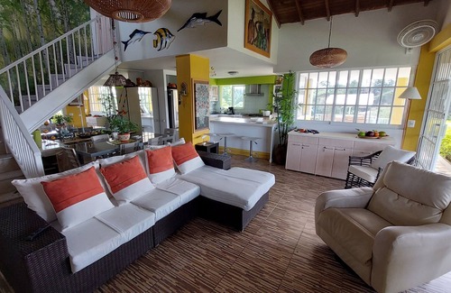 El Penol House | Casa de Campo Con Vista a la Piedra