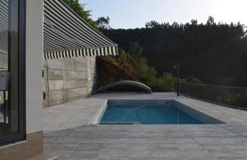 Vila Nova de Poiares House | Casa de Campo de SOUTELO