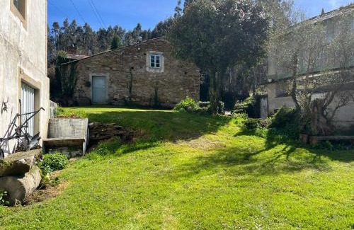 Fazouro House | Casa de Campo Pumarada de Oirín